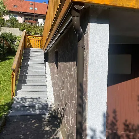 Karavanke Getaway Apartment Hrušica