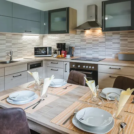 Karavanke Getaway Apartamento *